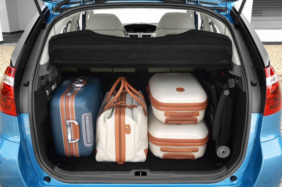  Citroen C4 Picasso 2007 года  (фото 35 из 117)